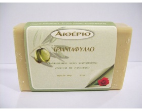 Novomed ΑΙΘΕΡΙΟ, Χειροποίητο σαπούνι από αγνό ελαιόλαδο και τριαντάφυλλο με αντιρυτιδικές και ενυδατικές ιδιότητες 100g