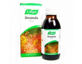 A.Vogel DROSINULA, Σιρόπι από φρέσκους βλαστούς. Καταπραϋντικό σιρόπι που επιδρά στο λαιμό, στους πνεύμονες και στους αναπνευστικούς αγωγούς, με ευεργετικά αποτελέσματα στη βρογχίτιδα, στον κοκκύτη και στον επίμονο βήχα, 100ml