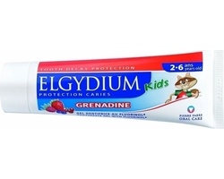 ELGYDIUM Kids Οδοντόπαστα κατά της τερηδόνας με γεύση κόκκινα φρούτα, για παιδία 50 ml