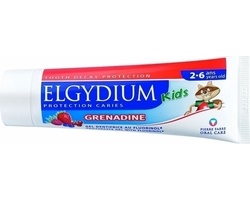 ELGYDIUM Kids Οδοντόπαστα κατά της τερηδόνας με γεύση κόκκινα φρούτα, για παιδία 50 ml ELGYDIUM Kids Οδοντόπαστα κατά της τερηδόνας με γεύση κόκκινα φρούτα, για παιδία 50 ml
