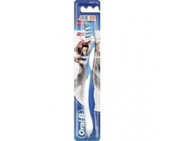 ORAL-B Οδοντόβουρτσα Junior 6-12 Ετών Star Wars Soft, χρώμα μπλέ 1τμχ ORAL-B Οδοντόβουρτσα Junior 6-12 Ετών Star Wars Soft, χρώμα μπλέ 1τμχ