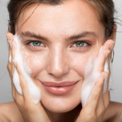 Καθαρισμός Προσώπου