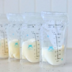 Σακουλάκια φύλαξης μητρικού γάλακτος Σακουλάκια φύλαξης μητρικού γάλακτος