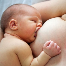 Φυσικός θηλασμός- Μπιμπερό