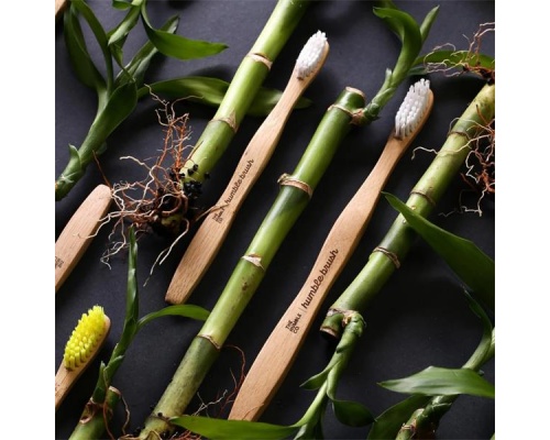 THE HUMBLE CO. Humble Brush Bamboo Παιδική Οδοντόβουρτσα Πολύ Μαλακή Λευκή, 1τμχ THE HUMBLE CO. Humble Brush Bamboo Παιδική Οδοντόβουρτσα Πολύ Μαλακή Λευκή, 1τμχ