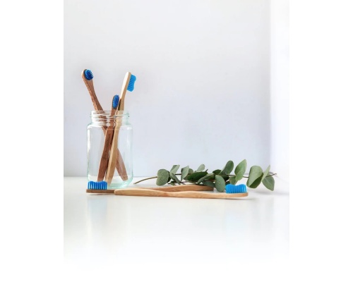 THE HUMBLE CO. Humble Brush Bamboo Παιδική Οδοντόβουρτσα Πολύ Μαλακή Μπλέ, 1τμχ THE HUMBLE CO. Humble Brush Bamboo Παιδική Οδοντόβουρτσα Πολύ Μαλακή Μπλέ, 1τμχ