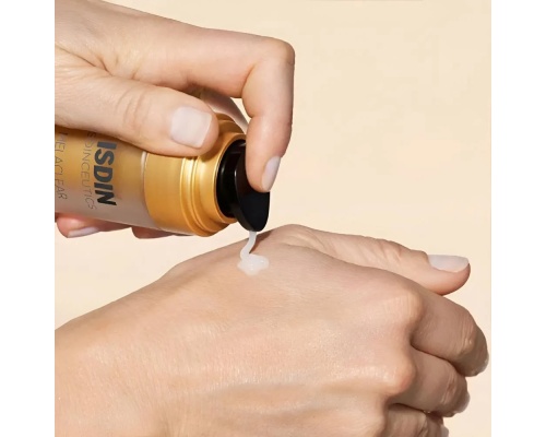 ISDIN Melaclear Serum Spot Corrector with Tranexamic Acid Ορός Διόρθωσης Κηλίδων με Τρανεξαμικό Οξύ,30ml